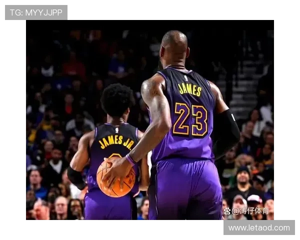 老詹忙看布朗尼布莱斯双喜